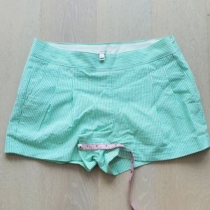J.Crew White Mint Green Stripped Pleated Seersucker Shorts, Size 6 With pockets